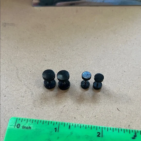 Black Double Flare Plugs - Picture 1 of 3